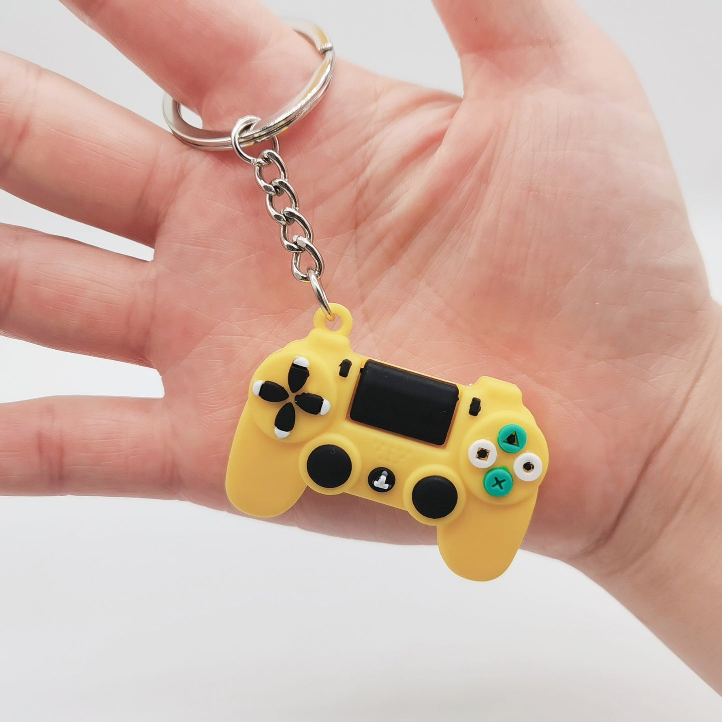 1PCS PVC Game Machine Keychain & Keyring Cute Gamepad Joystick Key Chain PS4 Game Console Jewelry Bag Car Hanging Accessories