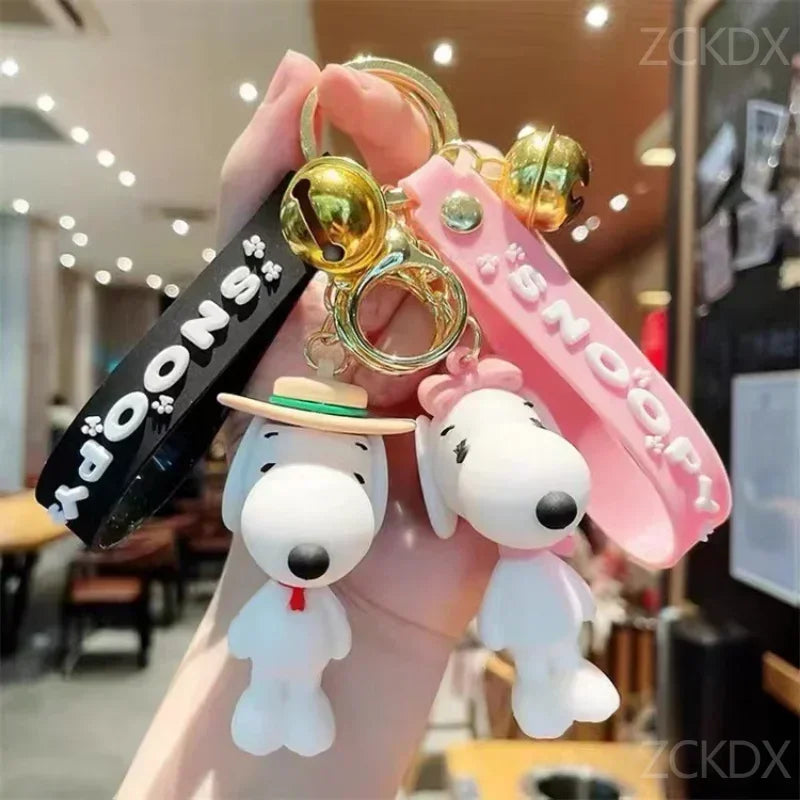 Snoopy Charlie Brown Cartoon Key Chain Cute PEANUTS Animation PVC Doll Keyring Men Women Car Key Accessories Backpack Pendant