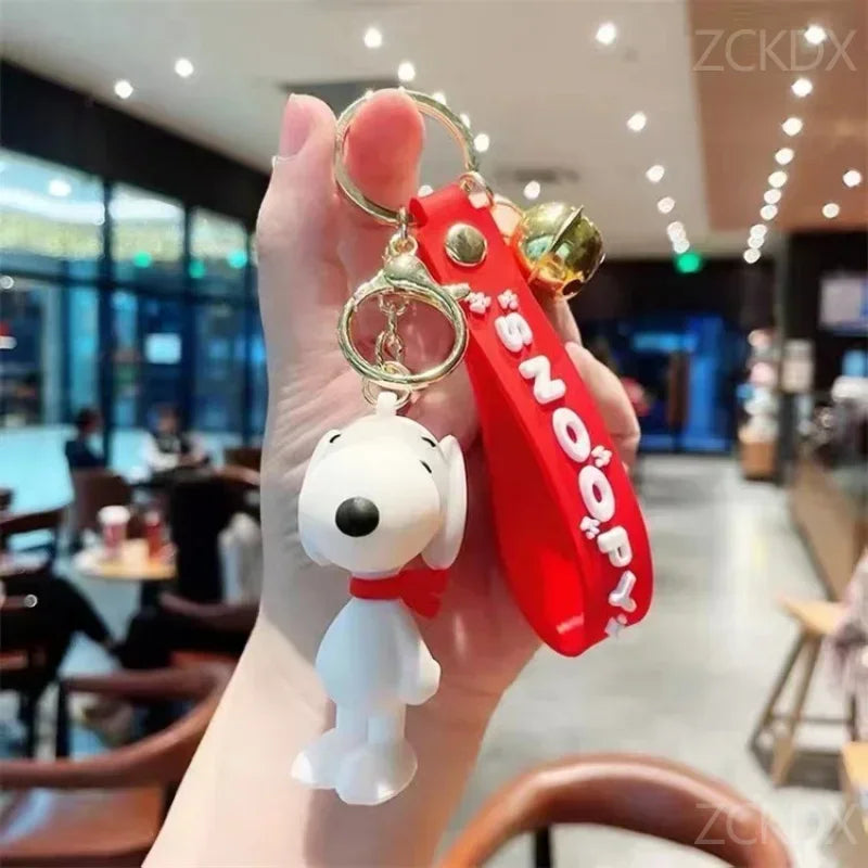 Snoopy Charlie Brown Cartoon Key Chain Cute PEANUTS Animation PVC Doll Keyring Men Women Car Key Accessories Backpack Pendant