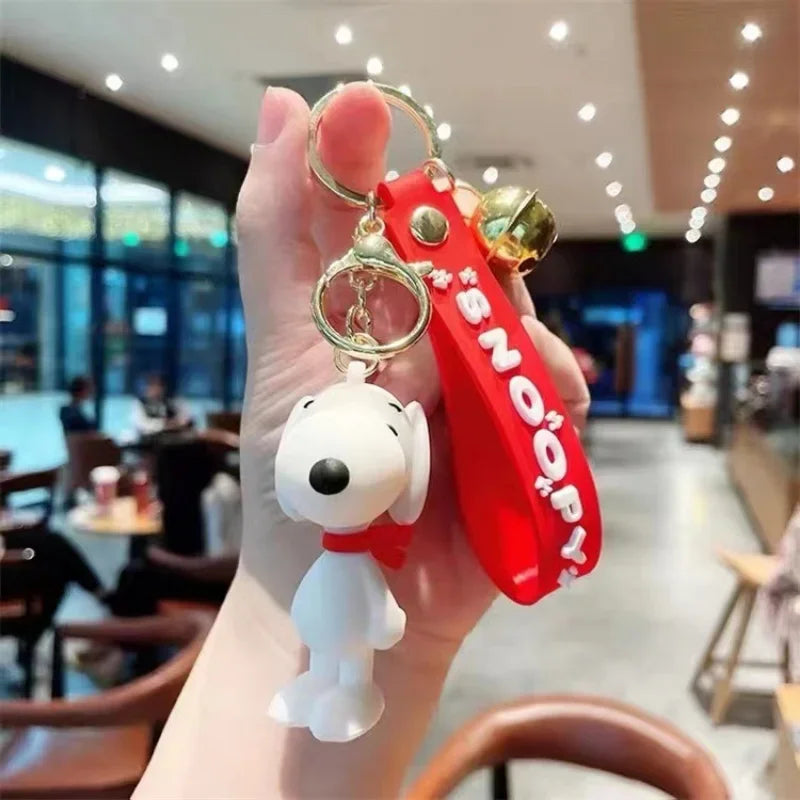 Snoopy Charlie Brown Cartoon Key Chain Cute PEANUTS Animation PVC Doll Keyring Men Women Car Key Accessories Backpack Pendant