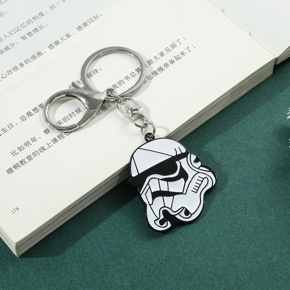 Star War Imperial Stormtrooper Keychains Yoda Anime Enamel Pendant Keyrings Robot C-3PO Metal Keyholder for Men Car Key Jewelry